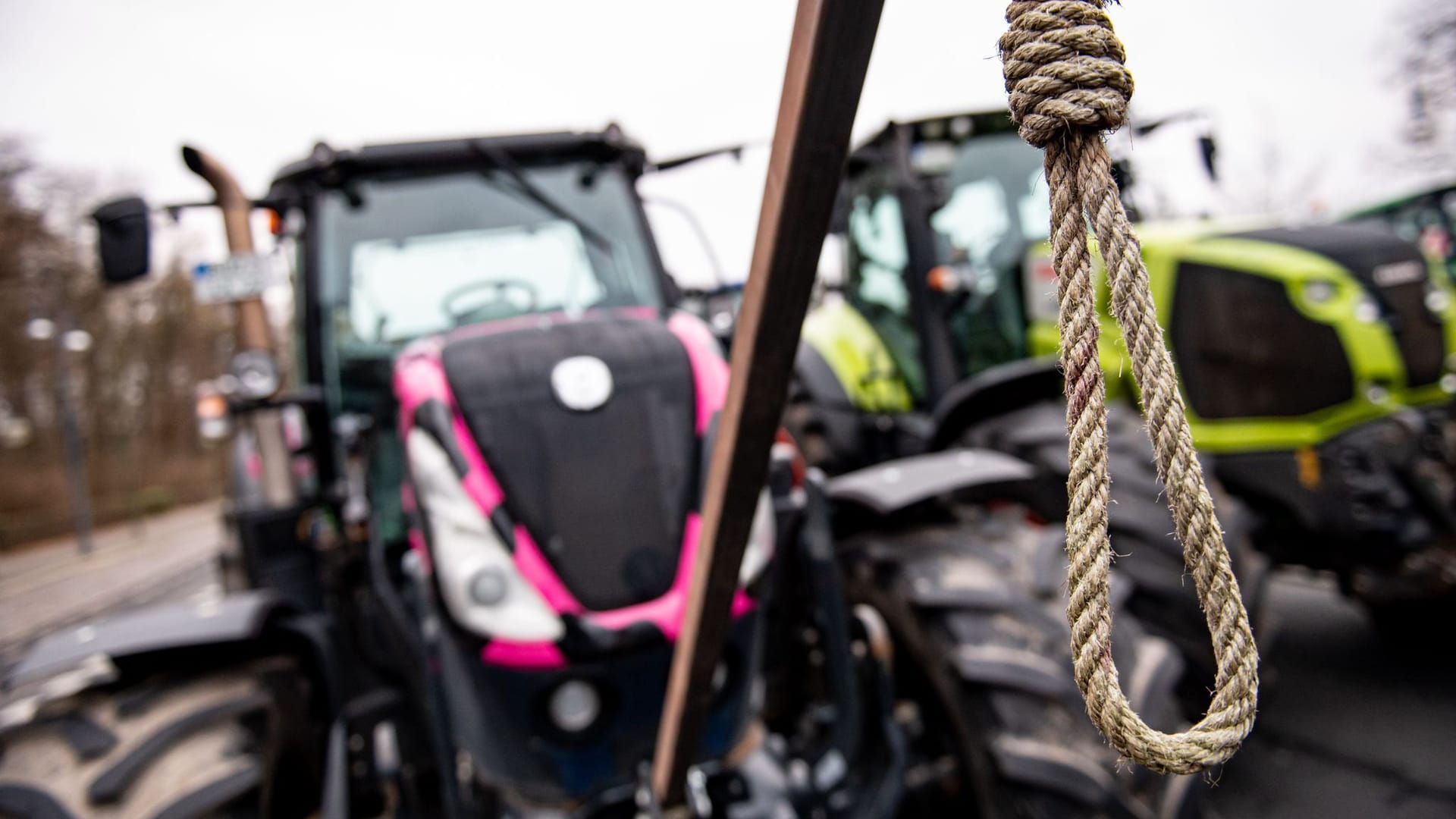 Berlin: Wegen der Kürzungen im Haushalt demonstrieren viele Landwirte.