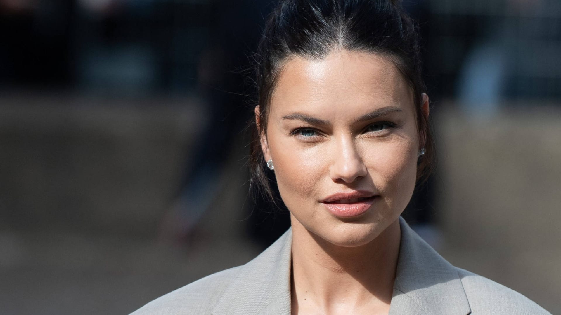 Adriana Lima: Ein Auftritt der 42-Jährigen sorgte für Gesprächsstoff.