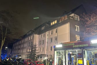 Feuerwehreinsatz in Dortmund: In der Zwickauer Straße brannte Mobiliar in einer Wohnung.