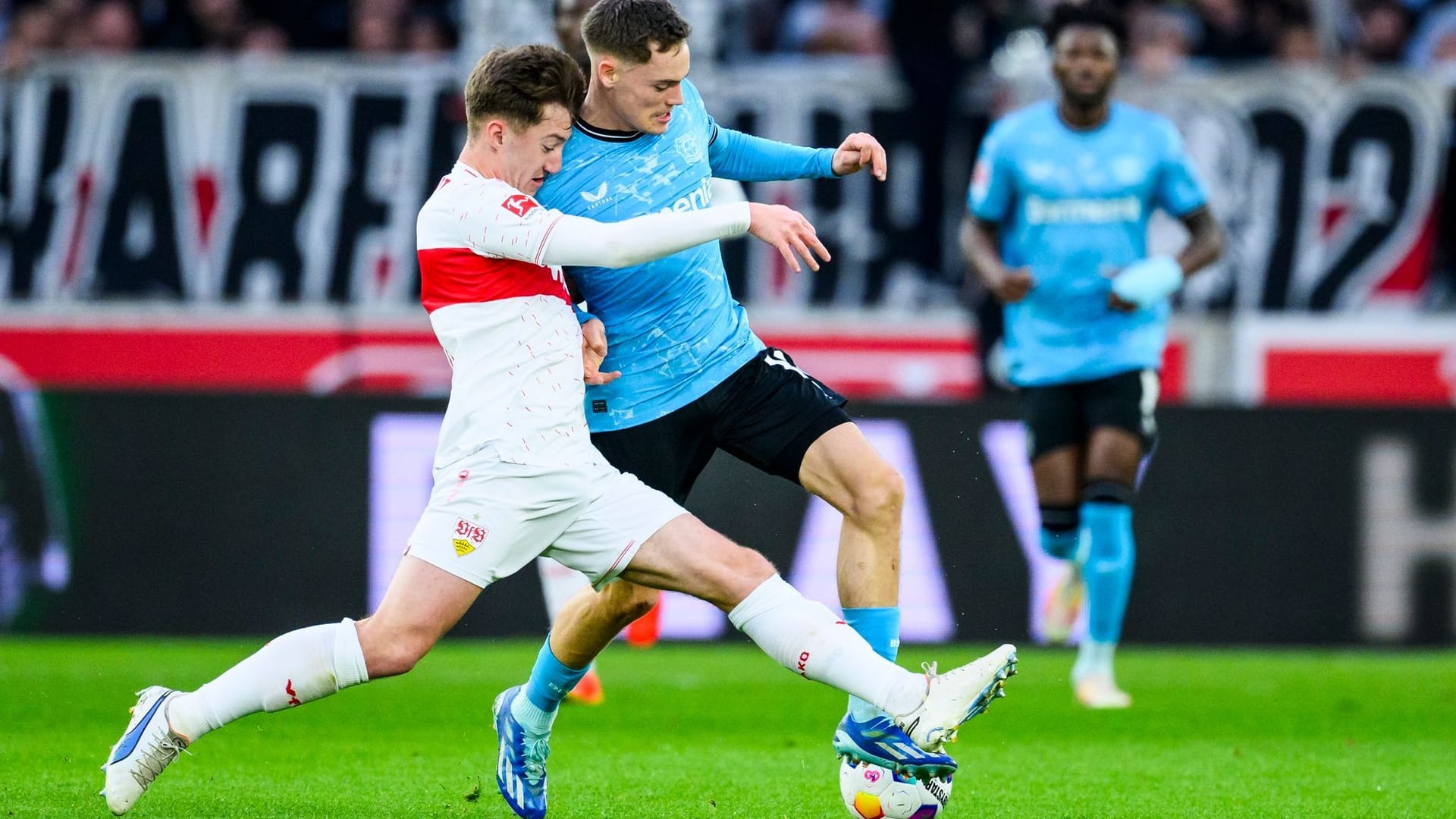 VfB Stuttgart - Bayer Leverkusen VfB Stuttgart - Bayer Leverkusen