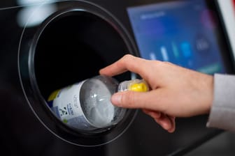Pfandflaschen-Automat