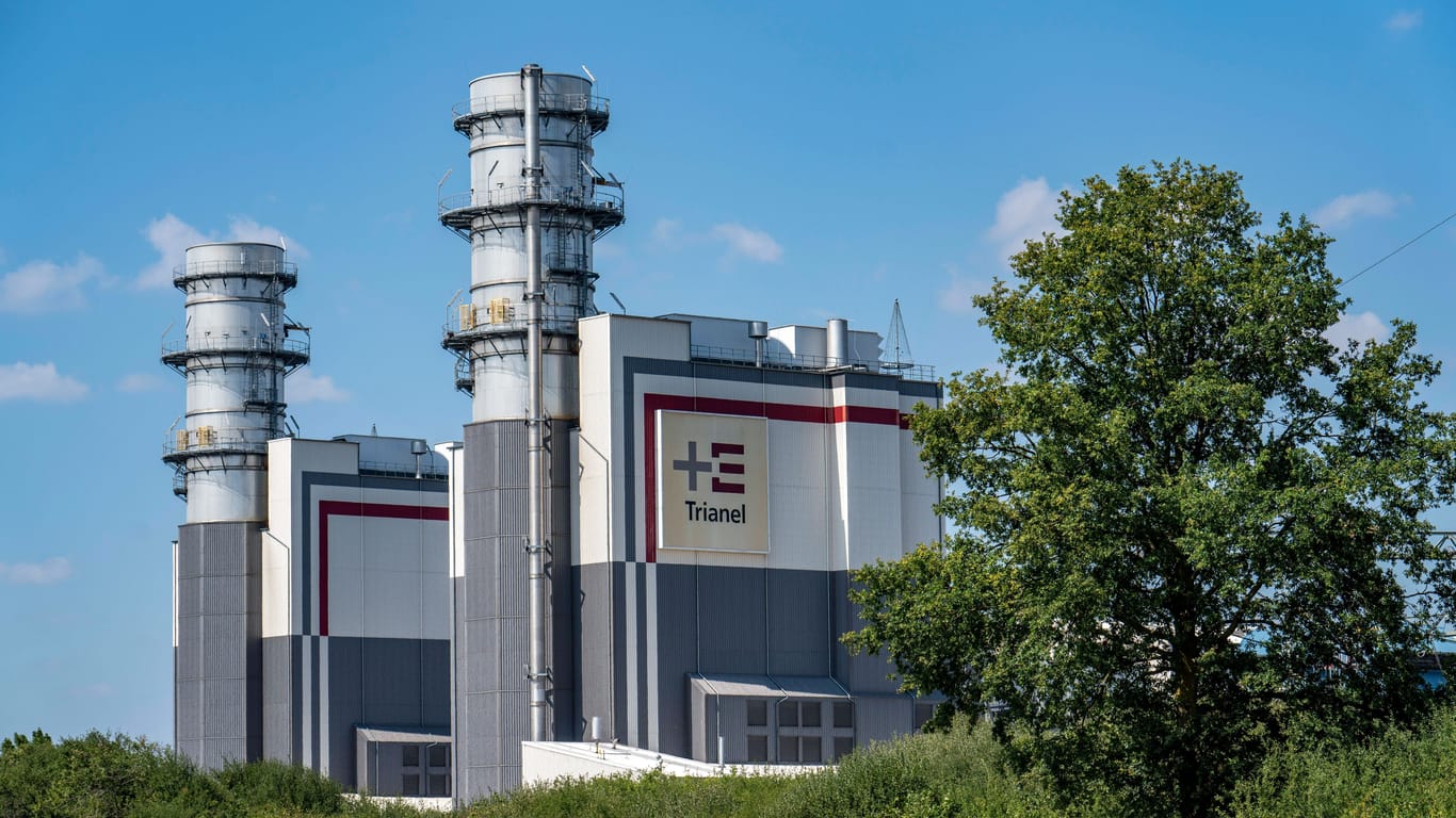 Trianel Gas-und-Dampf-Kombikraftwerk in Hamm-Uentrop: Hier sei zu einer "Verpuffung in einer Elektroverteilung" gekommen, erklärte die Feuerwehr.