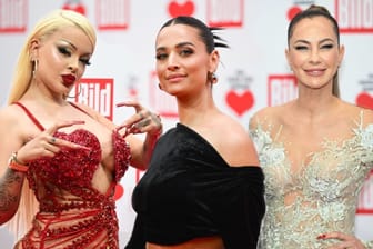 Die Stars bei "Ein Herz für Kinder": Katja Krasavice, Amira Pocher und Alessandra Meyer-Wölden.