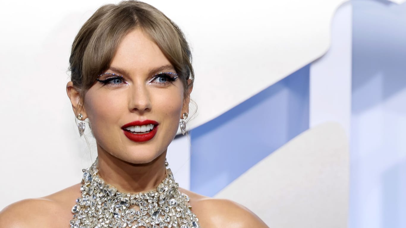 Taylor Swift: Die Sängerin führte einige öffentlich bekannte Beziehungen.