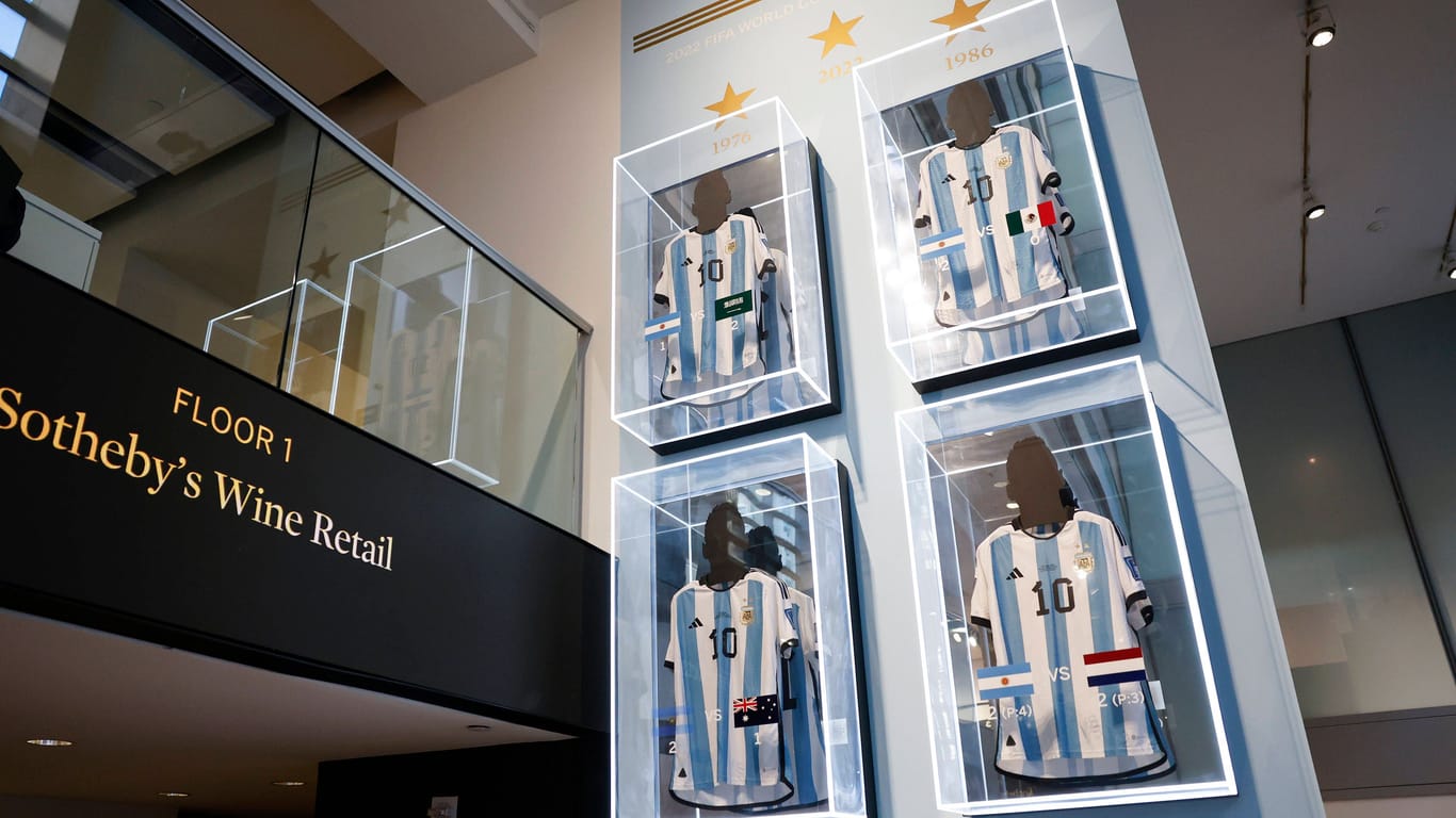 Diese Trikots von Messi brachten fast acht Millionen Euro ein.