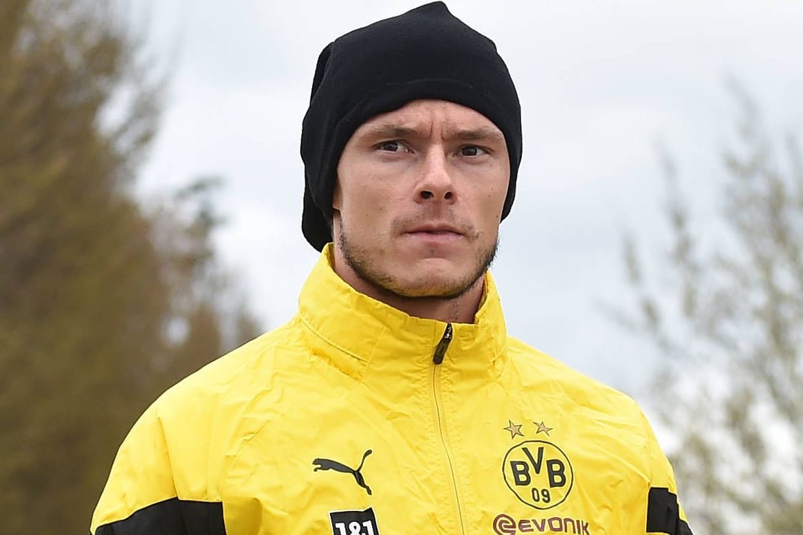 Nico Schulz im BVB-Trainingsdress (Archivbild): Seit Sommer ist der Profi vereinslos.