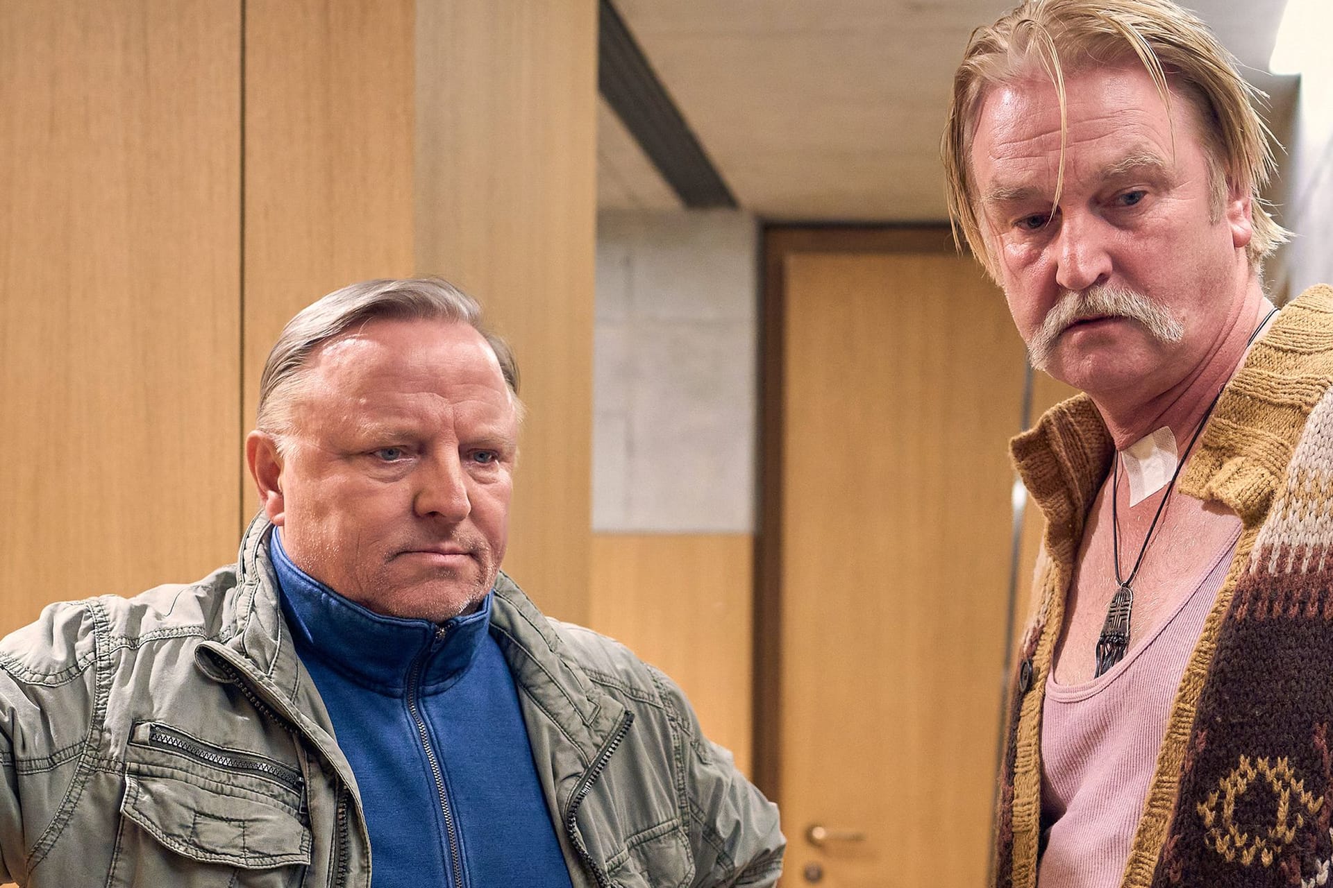 "Tatort: Der Mann, der in den Dschungel fiel": Die ehemaligen Schulkameraden Frank Thiel (Axel Prahl) und Hotte Koslowski alias Stan Gold (Detlef Buck) treffen überaschend wieder aufeinander.