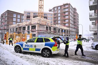 Polizei am Unglücksort: Fünf Menschen starben auf der Baustelle.