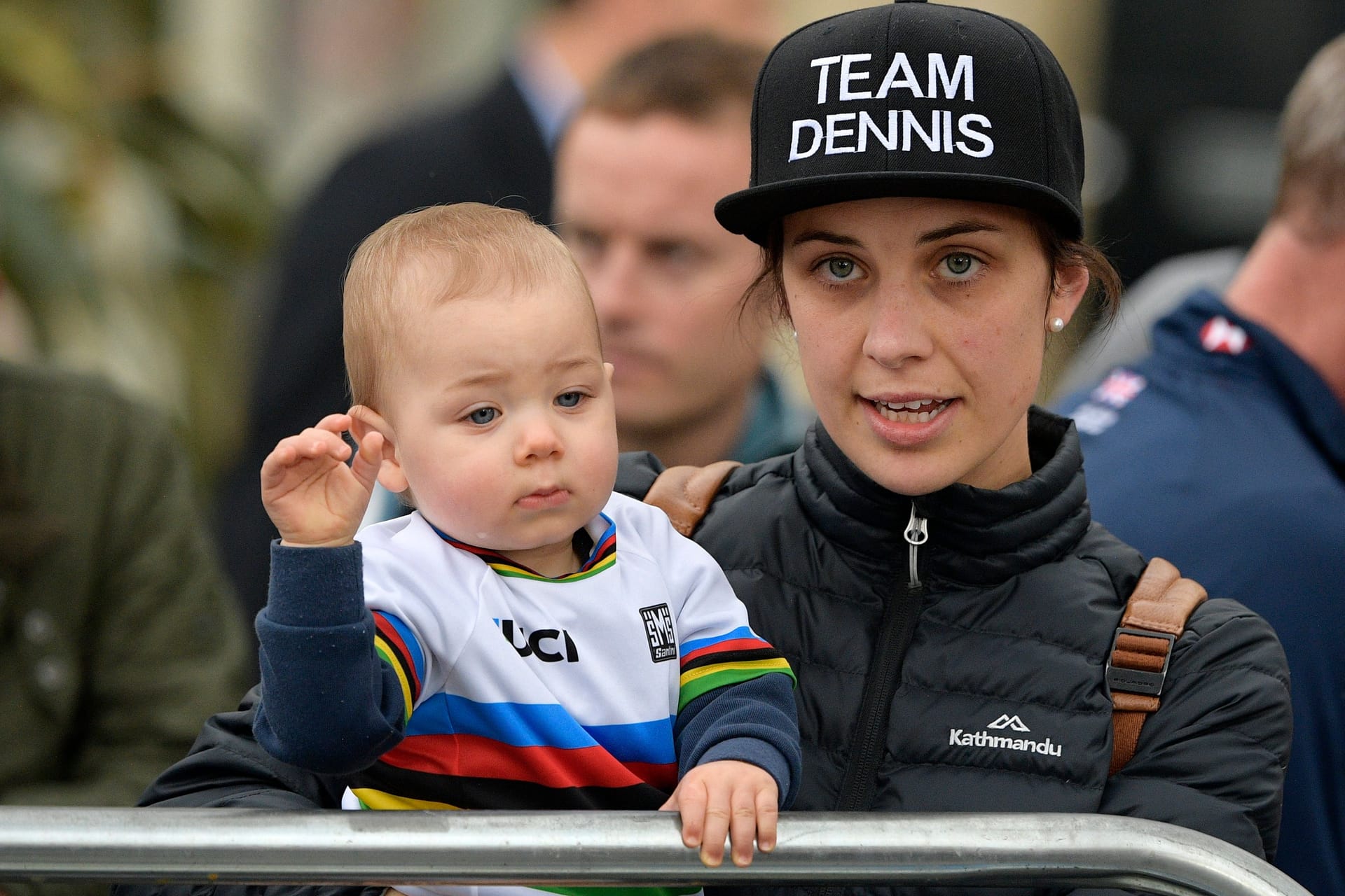 Melissa Dennis mit Kind bei einem Radsport-Event: Die Ex-Weltmeisterin kam bei einem Unfall ums Leben.