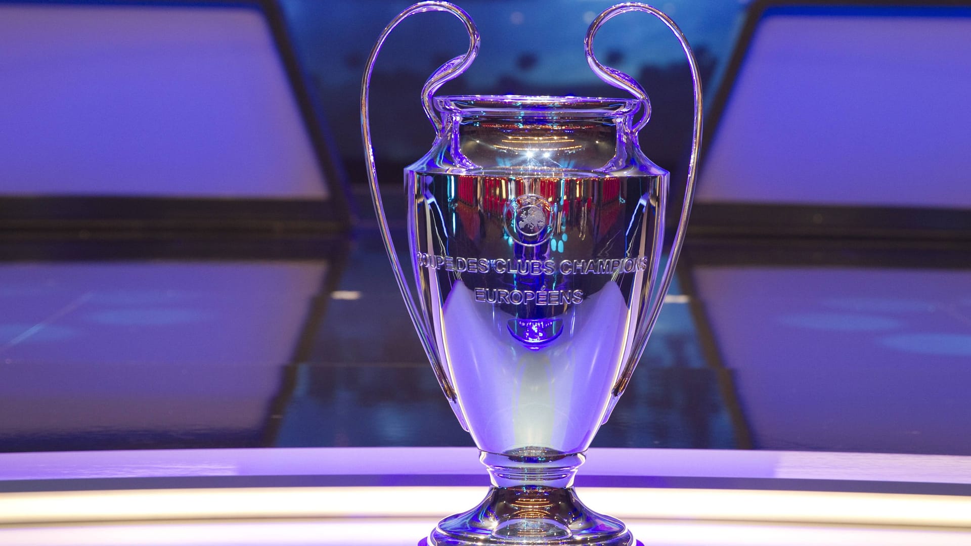 Das Objekt der Begierde: Die Champions-League-Trophäe.