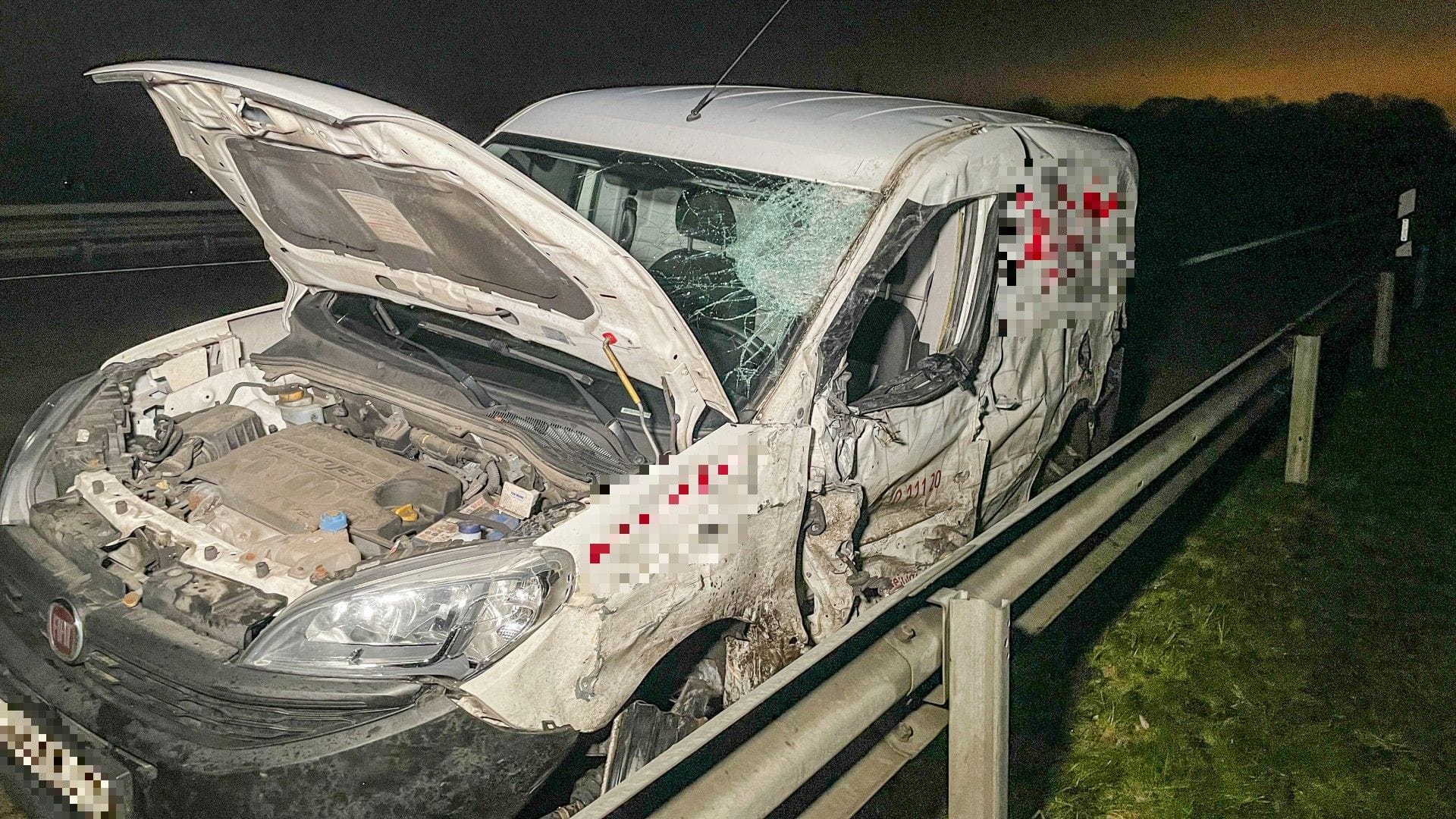 Unfall auf der A1: Die Strecke musste am Abend gesperrt werden.