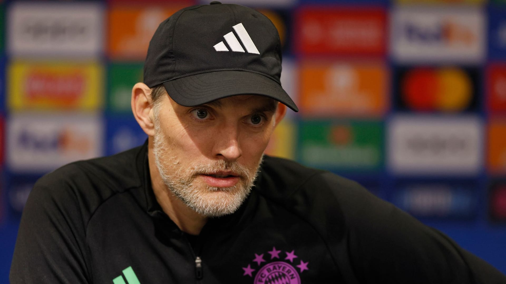 Klare Worte: Thomas Tuchel auf der Bayern-Pressekonferenz in Manchester.