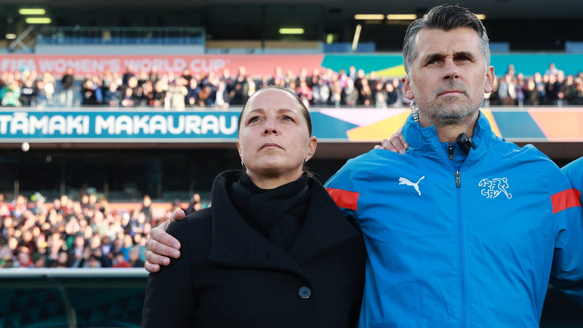 Inka Grings an der Seitenlinie beim WM-Achtelfinale gegen die Schweiz.