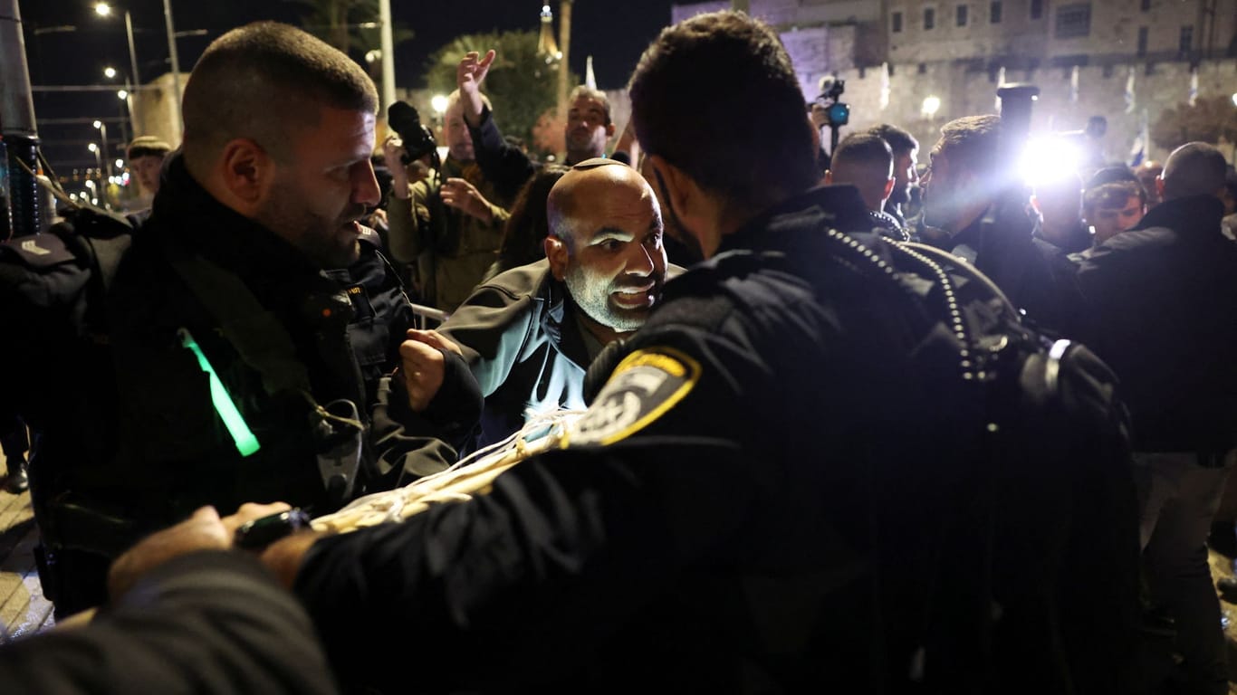Polizei in Jerusalem: Mehrere radikale Israelis sollen mit der Polizei aneinandergeraten sein.