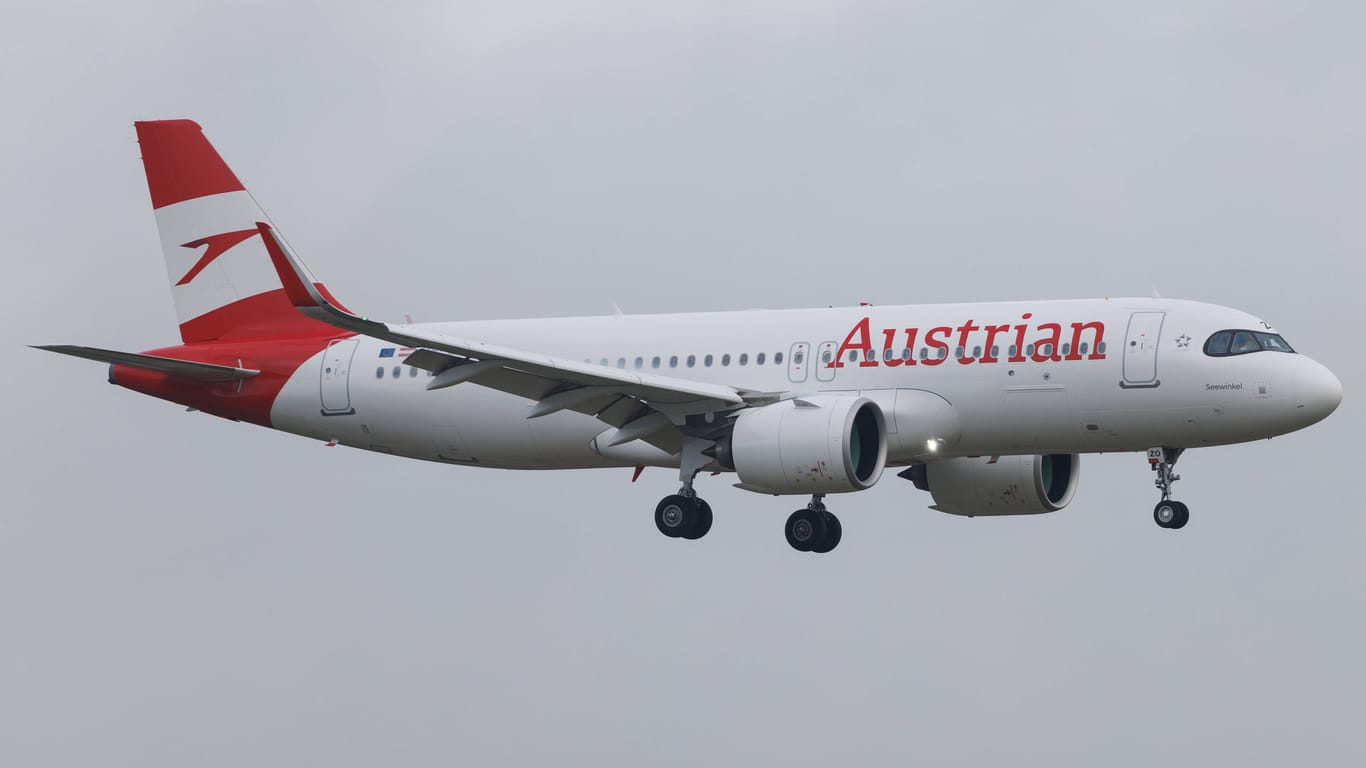 Ein Airbus der Fluglinie Austrian Airlines (Archivbild): 2024 heben mehr Flugzeuge vom Flughafen Hannover in Richtung Wien ab.