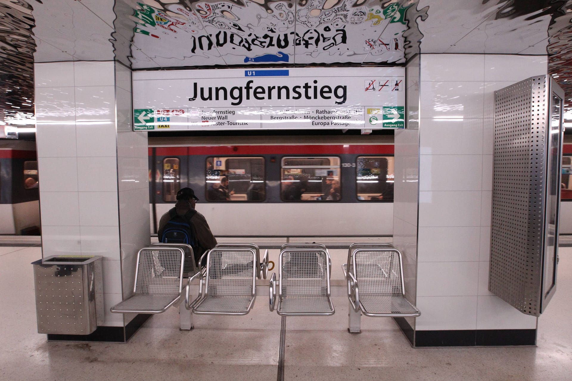 Bahnstation Jungfernstieg