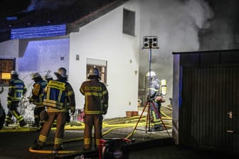 Brand in einer Sauna in Sindeflingen-Darmsheim: Neun Menschen erlitten Rauchgasvergiftungen.