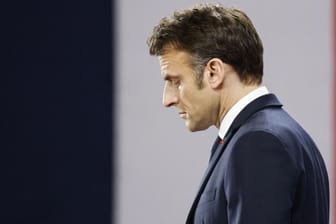 Emmanuel Macron (Archivbild): Der französische Präsident will die Verfassungsmäßigkeit des Gesetzes beim Verfassungsrat prüfen lassen.