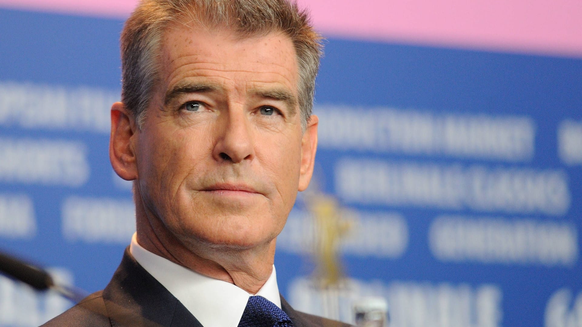 Pierce Brosnan: Der Schauspieler hat rechtliche Probleme.