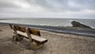Stürmisches Wetter auf Wangerooge (Archivbild): Der Fährverkehr soll komplett eingestellt werden.