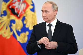 Wladimir Putin: Der russische Präsident präsentiert sich siegessicher.