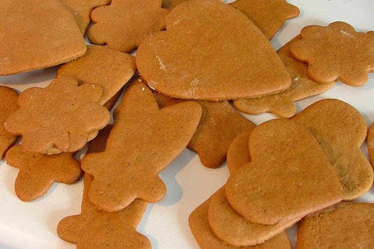 Hamburger brauche Kuchen werden zu Weihnachten gebacken.