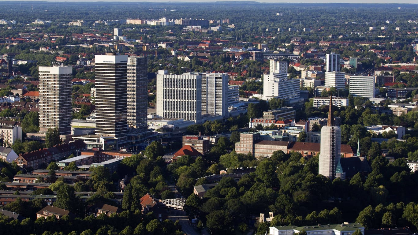 Luftaufnahme von Hamburg (Symbolbild): Die Mieten in der Hansestadt steigen kräftig.