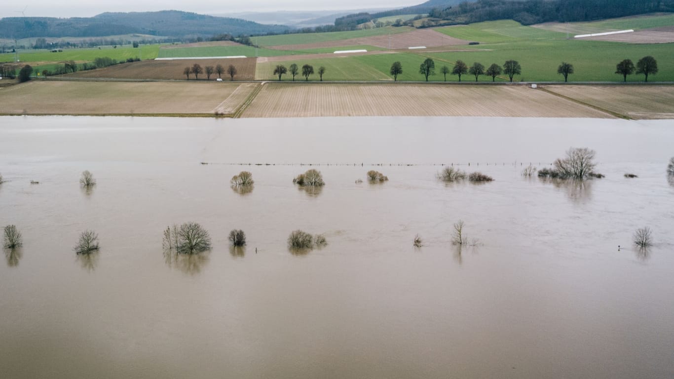 Hochwasser in Niedersachsen - Weser