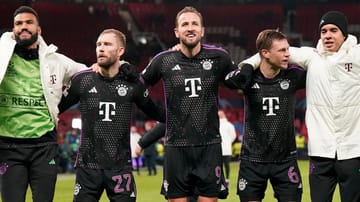 Der FC Bayern gewinnt das abschließende Gruppenspiel in der Champions League bei Manchester United mit 1:0. Die Wiedergutmachung für das 1:5-Debakel in Frankfurt ist damit geglückt. So richtig überzeugen können dabei aber nur wenige Münchner. Die Einzelkritik.