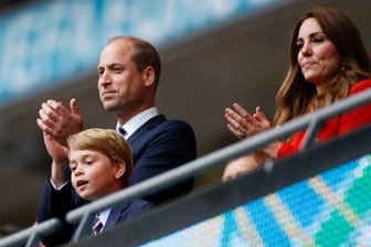 William und Kate mit ihrem ältesten Sohn George: Die Royals zeigen an Weihnachten traditionell ein Kartenmotiv.