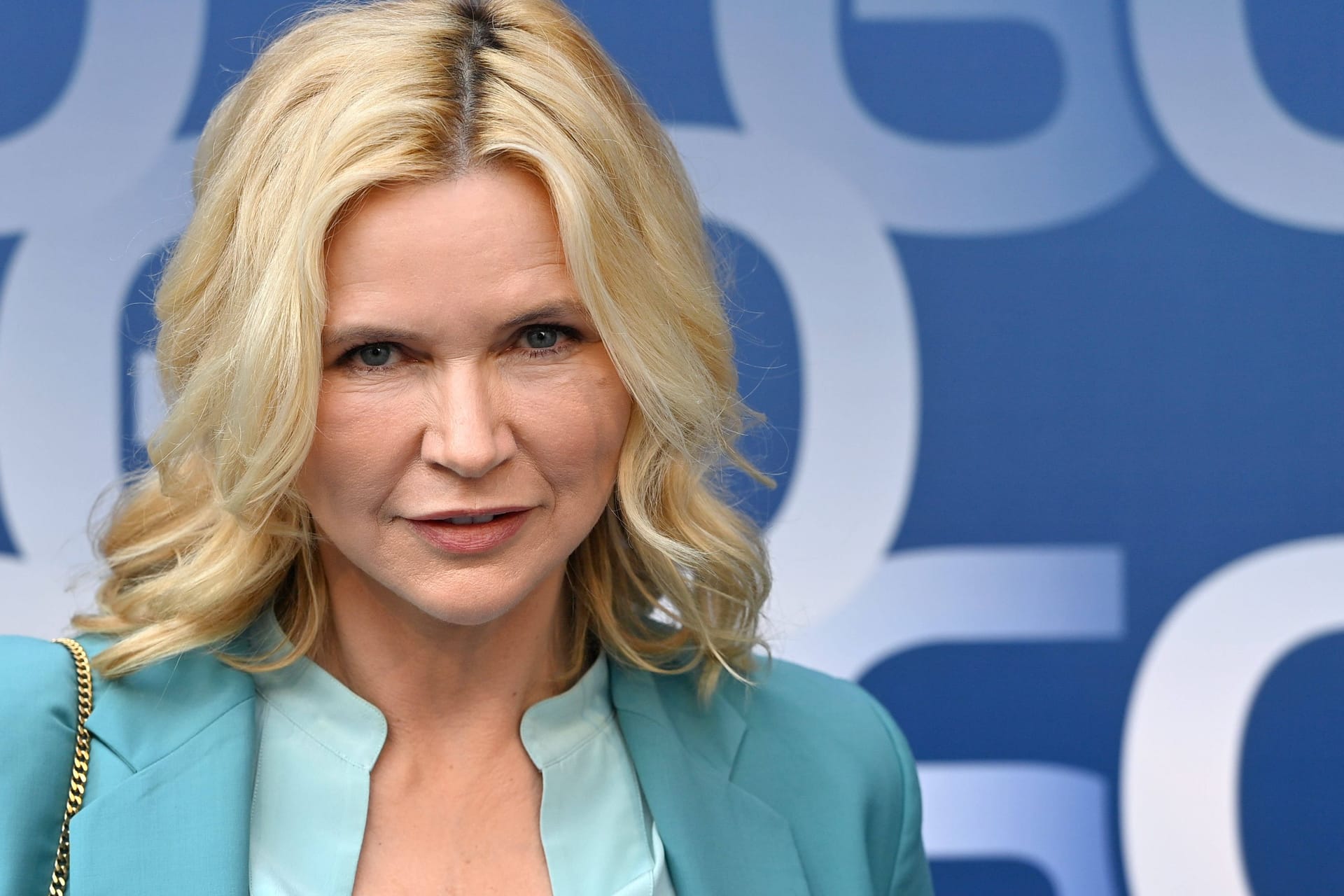 Veronica Ferres: Sie grüßt ihre Fans zum Jahresende.