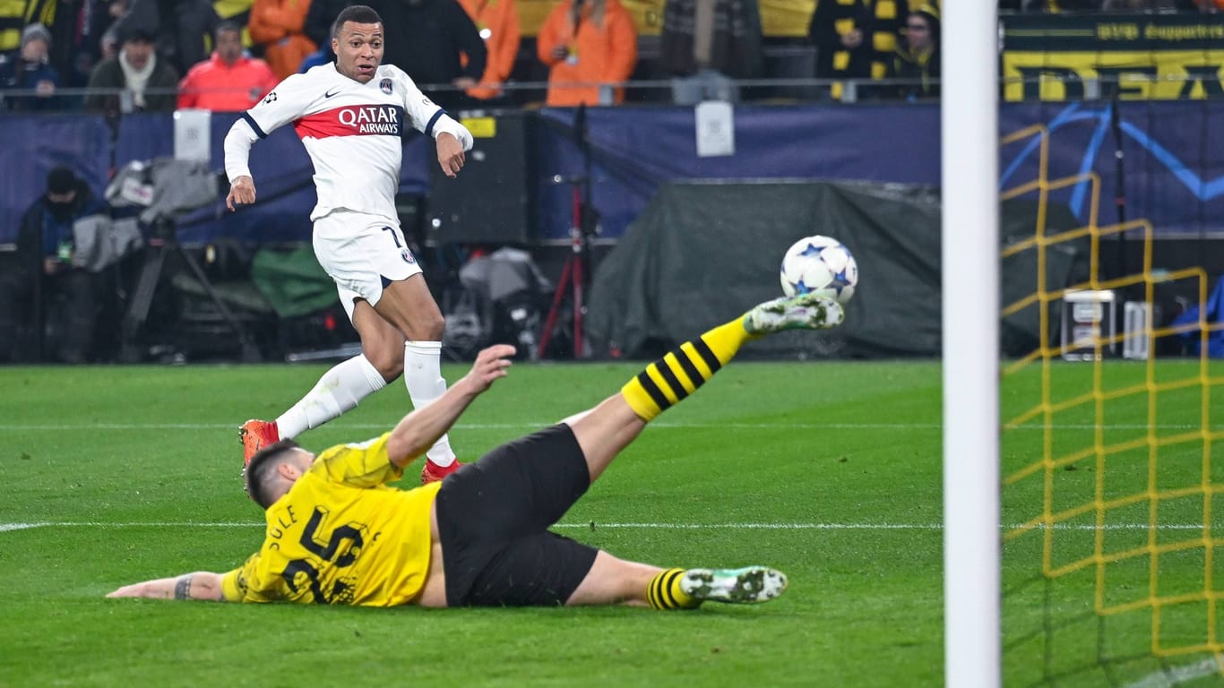 Niklas Süle rettet spektakulär gegen Kylian Mbappé.