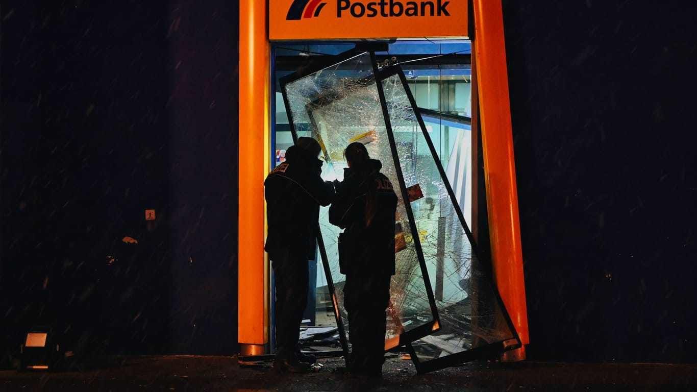 Geldautomat im Märkischen Viertel gesprengt