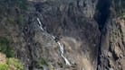 Bach verwandelt sich in reißenden Wasserfall