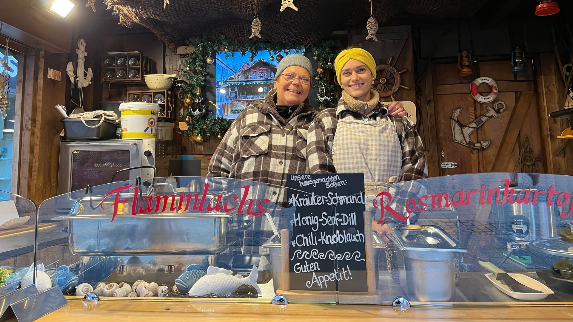 Yolanda (links) und Savanna Bossle fühlen sich auf dem Weihnachtsmarkt sicher. Die Sicherheitslage sei aber ein Thema.