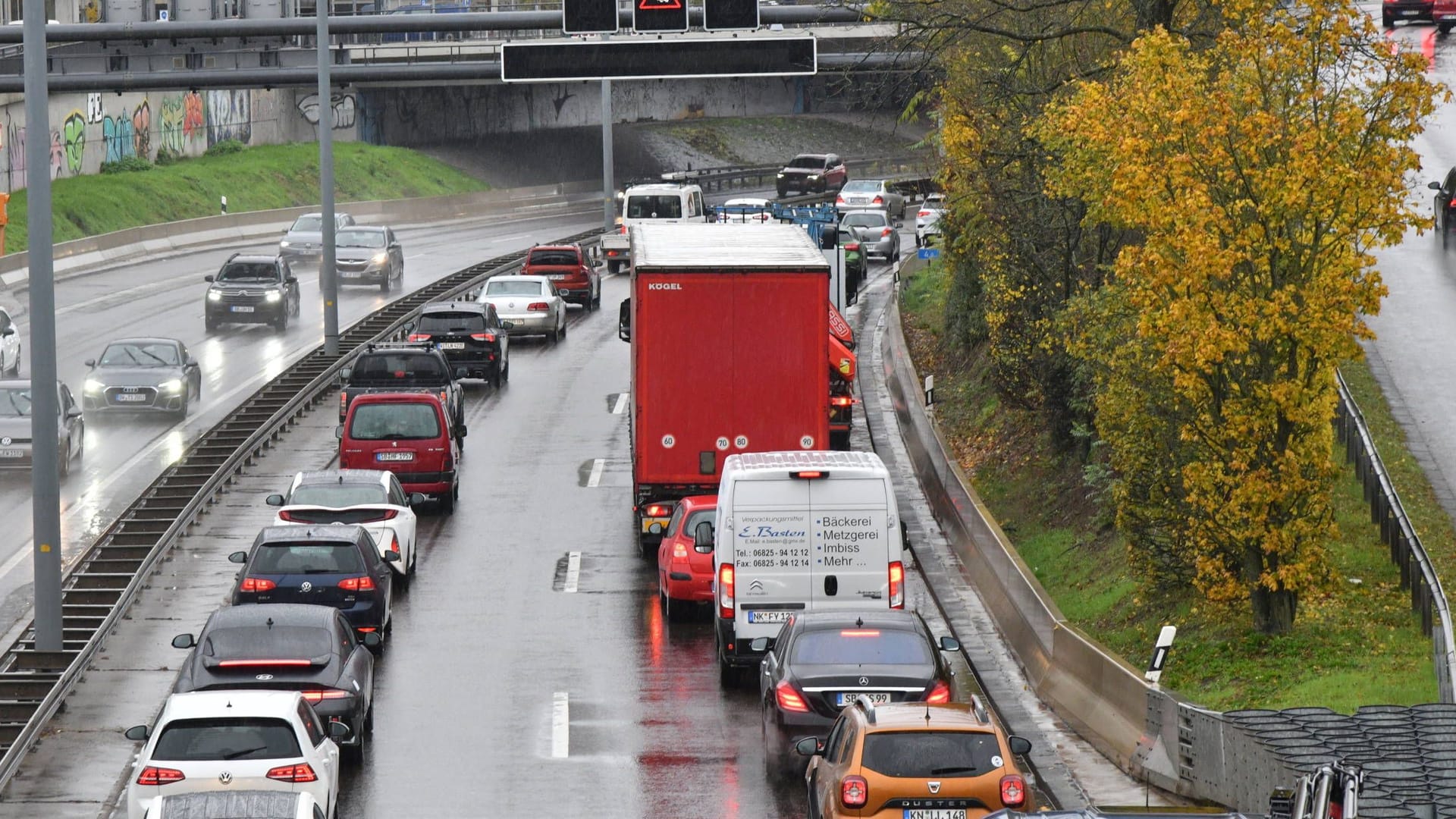 Stadtautobahn: Hier ist die Rettungsgasse vorgeschrieben.