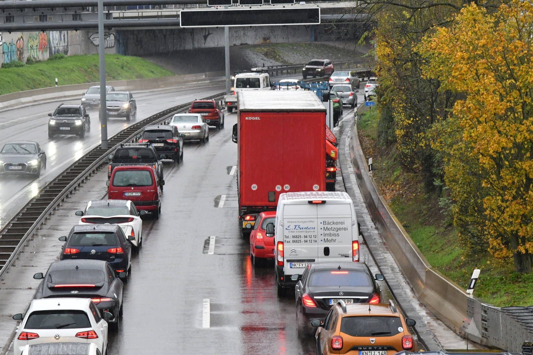 Stadtautobahn: Hier ist die Rettungsgasse vorgeschrieben.