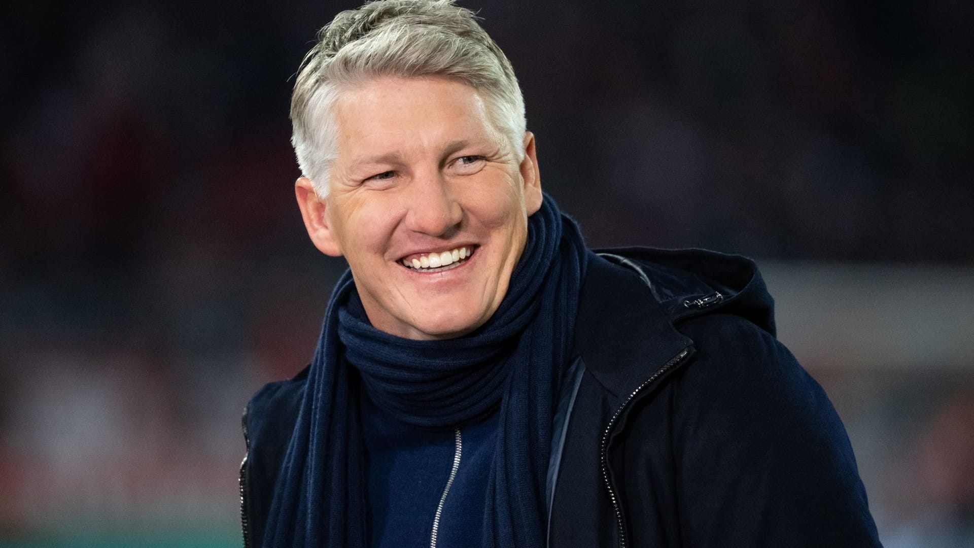 Bastian Schweinsteiger: Der ehemalige Fußballspieler erschien zusammen mit seiner Frau Ana Ivanović bei den Oscars. Bastian Schweinsteiger: Der ehemalige Fußballspieler erschien zusammen mit seiner Frau Ana Ivanović bei den Oscars.