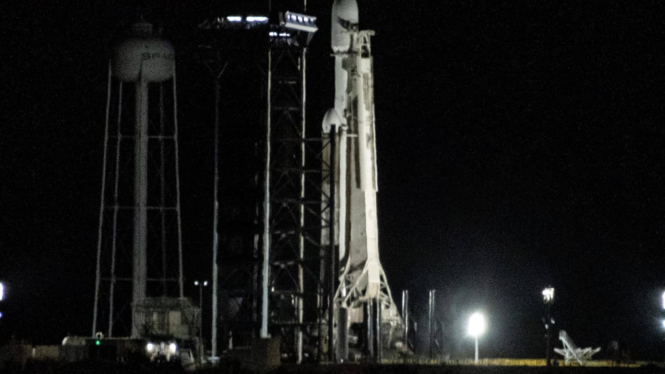 Die Falcon Heavy Mitte Dezember am Kennedy Space Center.