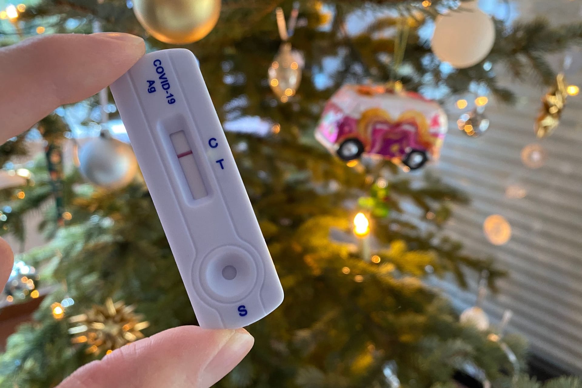 Coronavirus - Schnelltest vor Weihnachtsfeier