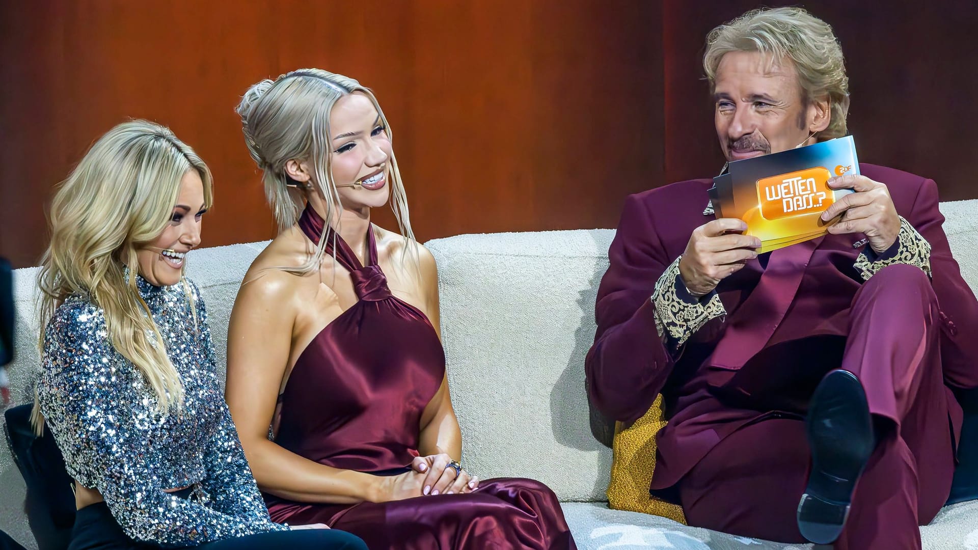 "Wetten, dass..?": In Gottschalks letzter Show waren Schlagerstar Helene Fischer und Rapperin Shirin David zu Gast.