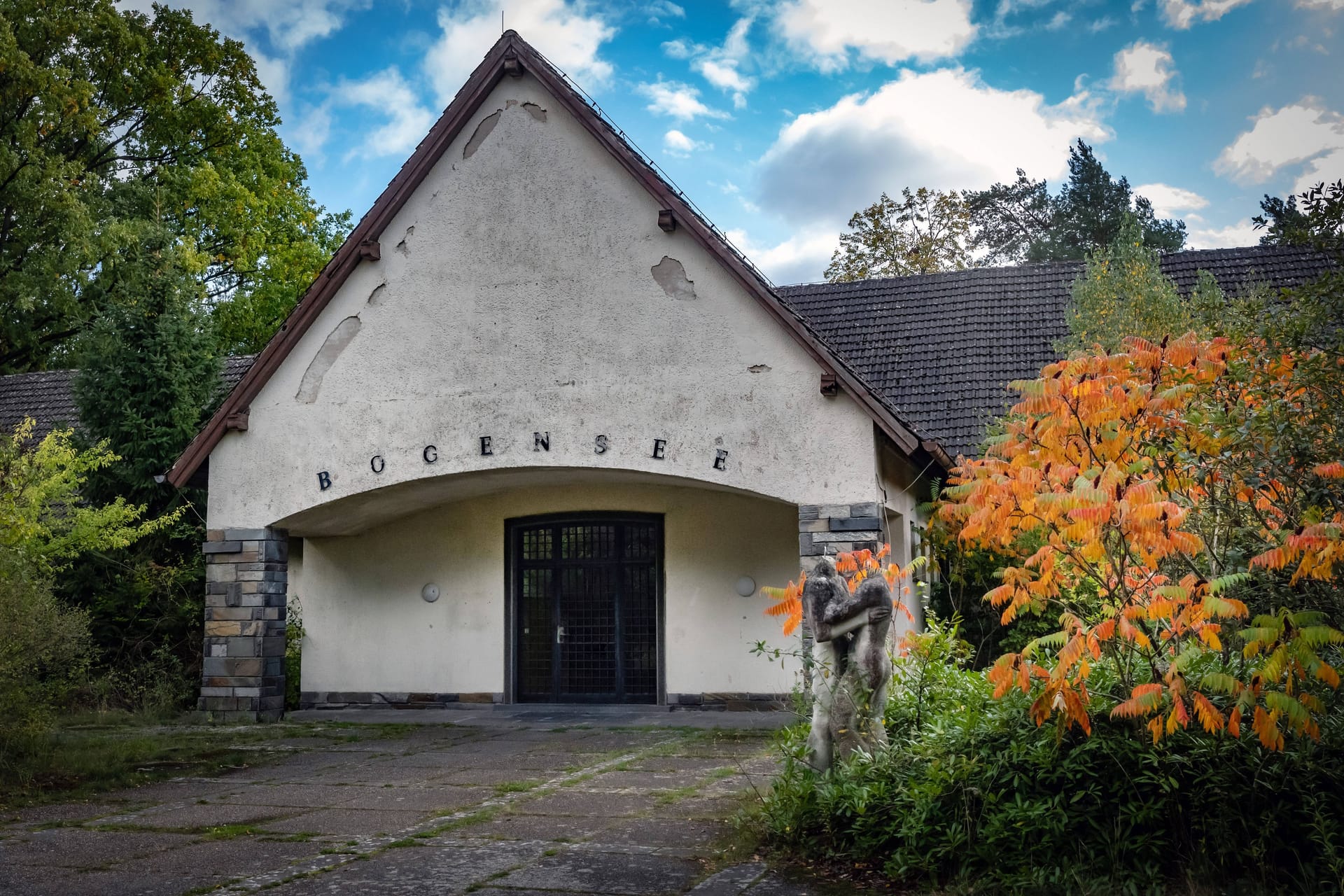 Die frühere Goebbels-Villa: Das Gebäude bei Wandlitz ist Teil eines Areals, das dem Land Berlin gehört, ein Verkauf an Privat wie in russischen Medien behauptet gilt als ausgeschlossen.