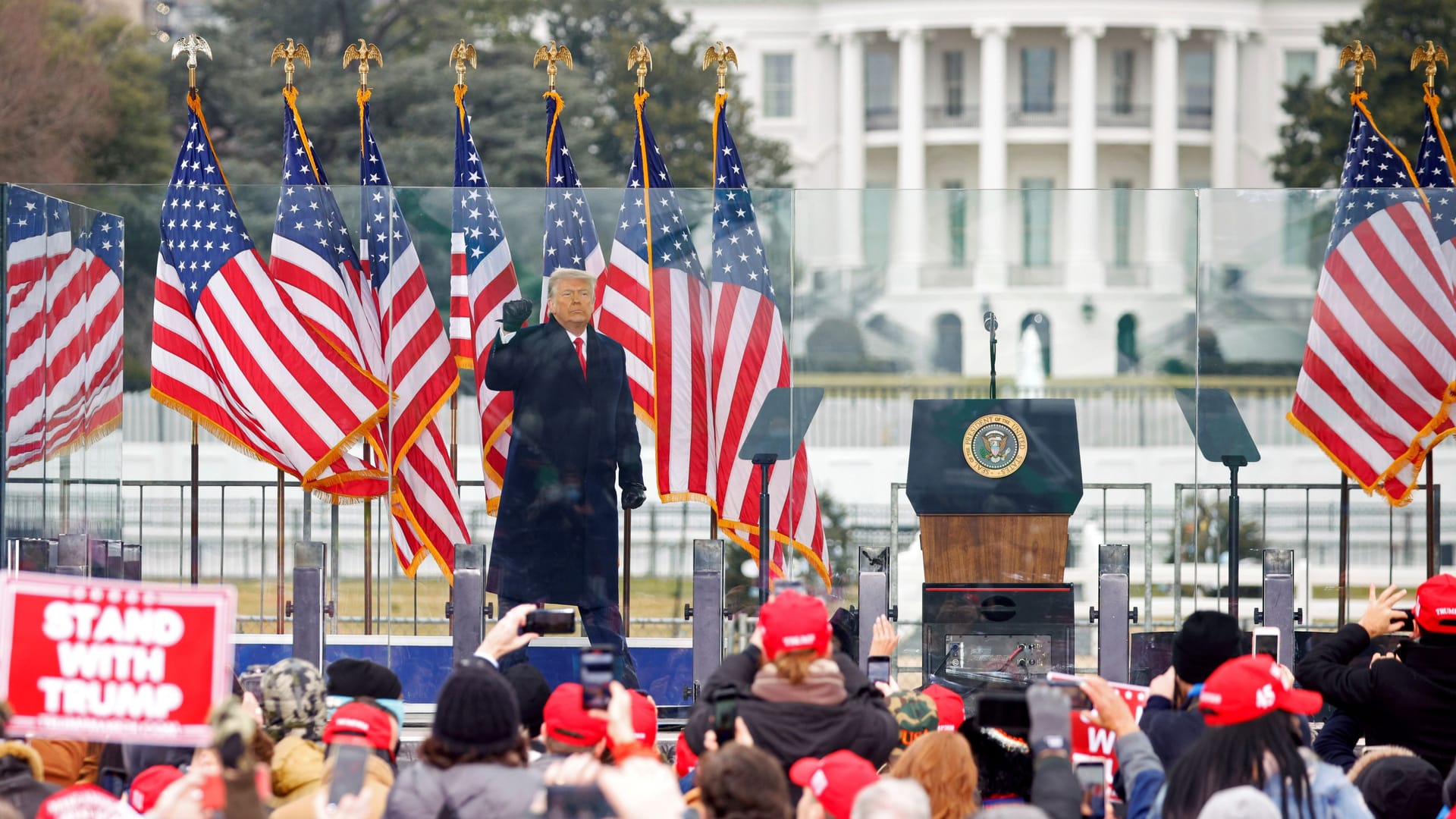 Erhobene Faust: Donald Trump bei seiner Rede, bevor am 6. Januar 2021 der Aufstand losbrach (Archivbild).