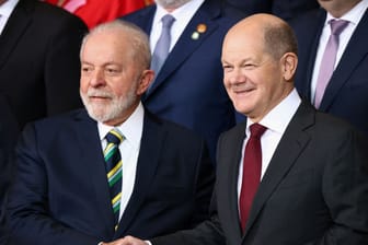 Luiz Inácio Lula da Silva und Olaf Scholz (l): Der brasilianische Präsident war am Montag zu Besuch in Berlin.