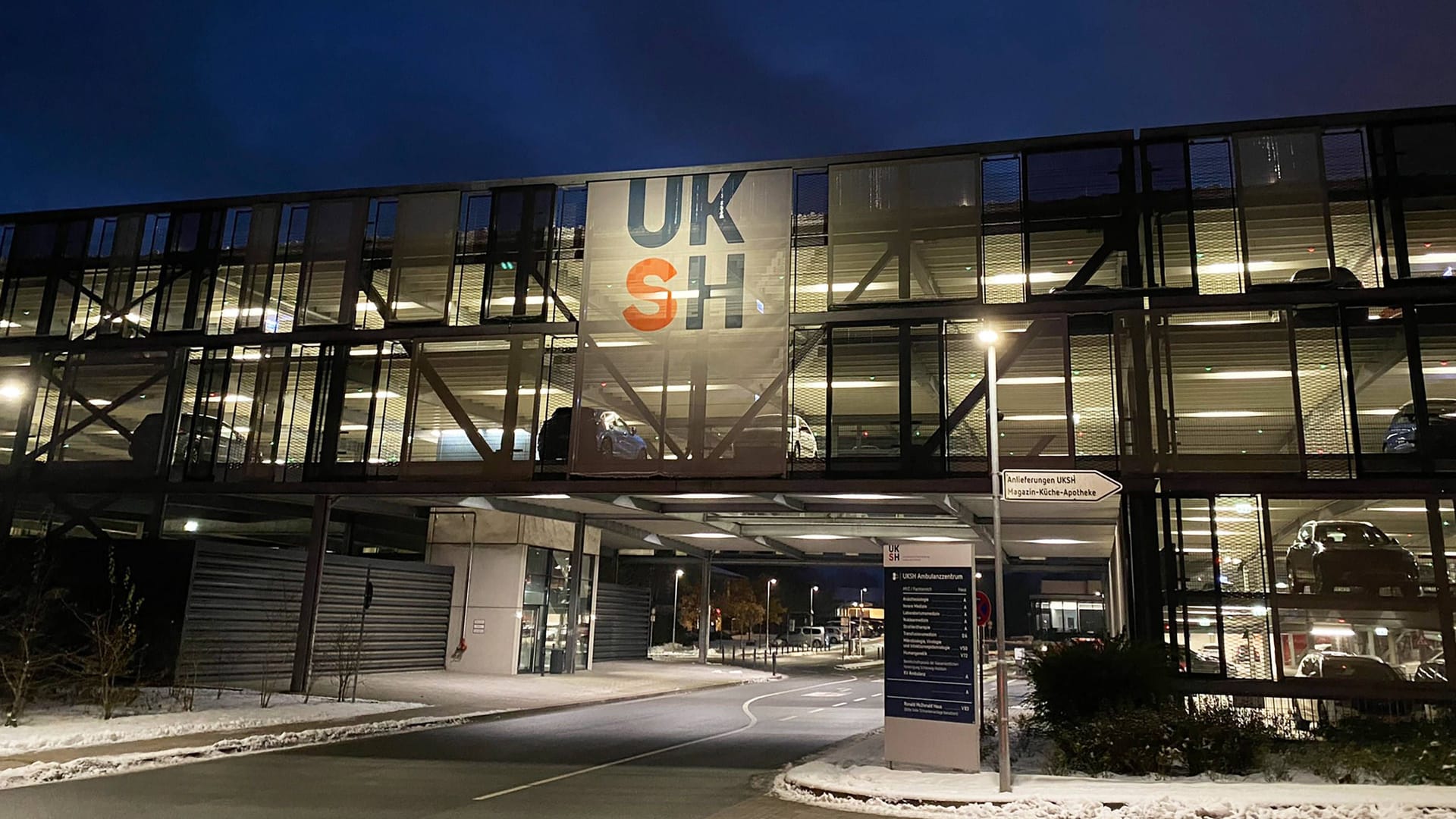 Das Universitätsklinikum in Kiel (Archivbild): Auf dem Dach endete die Flucht. Das Universitätsklinikum in Kiel (Archivbild): Auf dem Dach endete die Flucht.