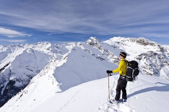 Skitourengeher im Pflerschtal (Symbolbild): Zwei Brüder wurden in Südtirol von einer Lawine verschüttet.