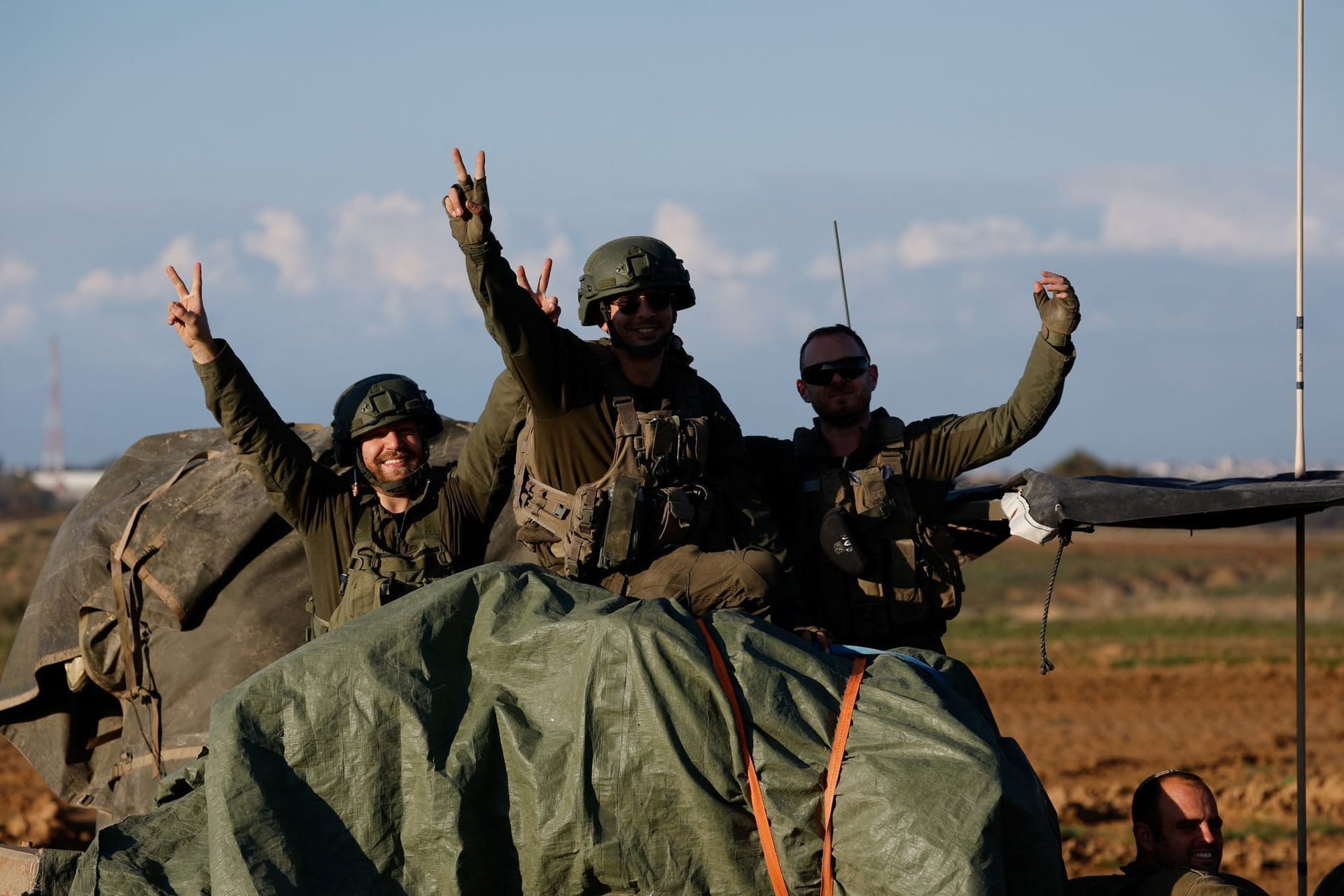 Israelische Soldaten kehren von einem Einsatz im Gazastreifen zurück.