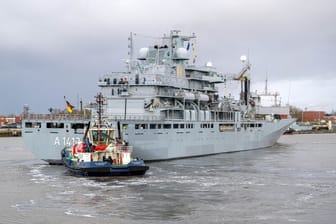 Marineschiff «Bonn» läuft zu Nato-Einsatz aus