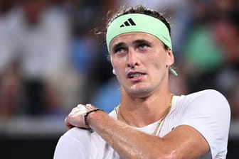 Alexander Zverev: Der Tennis-Star hat es in die nächste Runde der Australien Open geschafft.