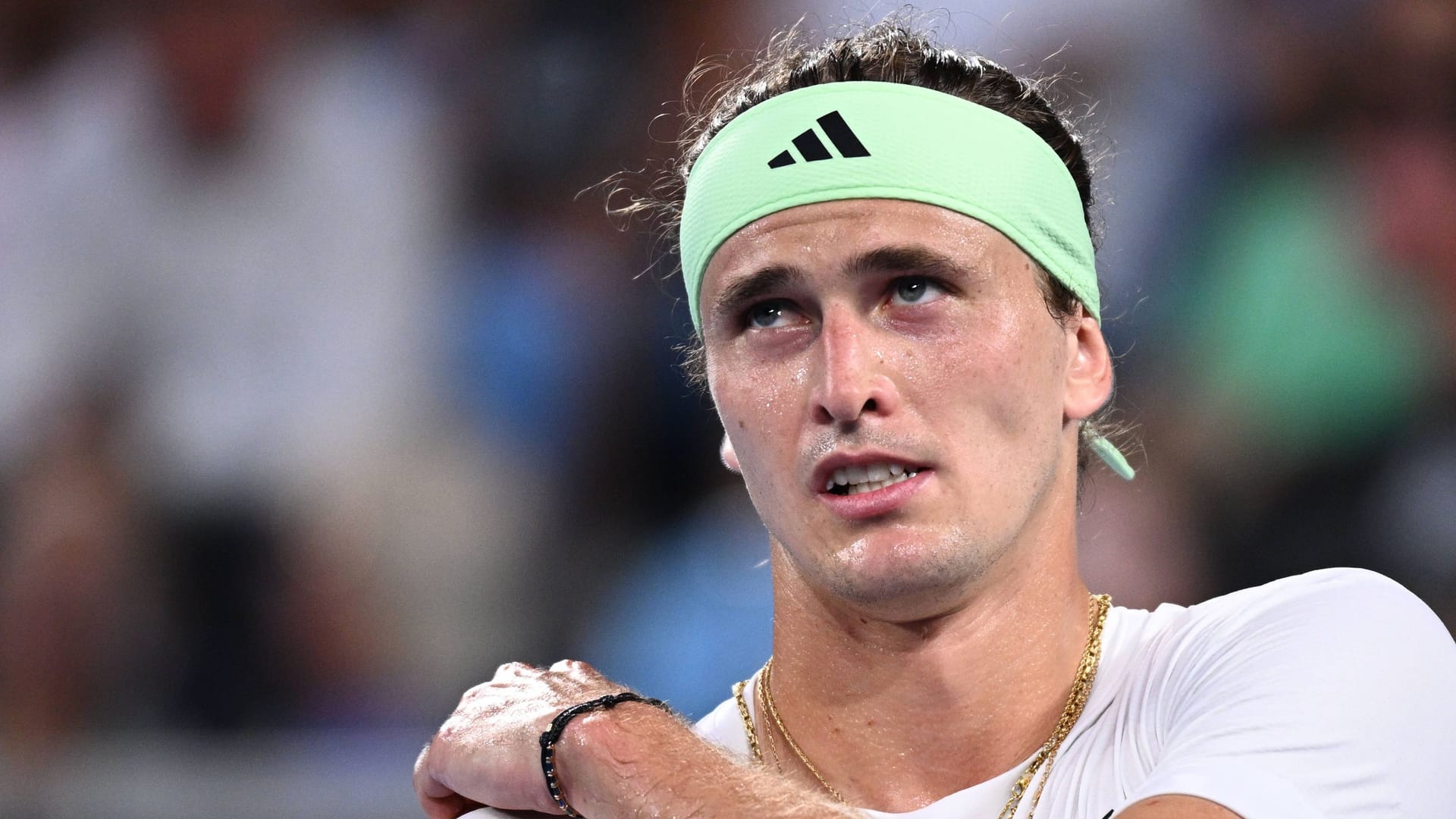 Alexander Zverev: Der Tennis-Star hat es in die nächste Runde der Australien Open geschafft.